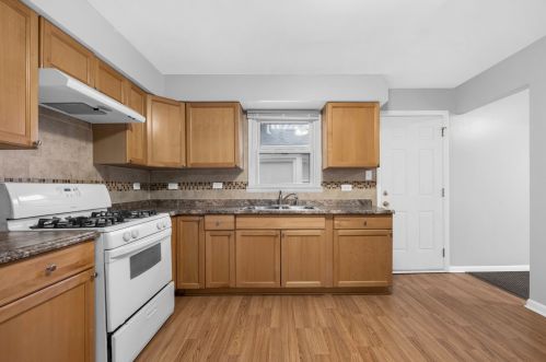 15104 Cornell Ave, Dolton IL 60419-3022 exterior