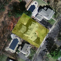 34 Clearwater Rd, Newton MA 02462-1104 aerial view