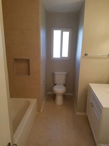 5358 El Molino Ave, Riverside CA 92504-2225 exterior