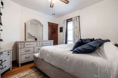 12 Kosta St, Worcester MA 01607-1525 exterior