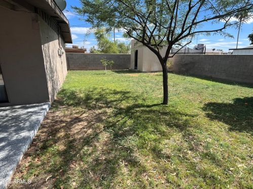 11430 21st Ave, Phoenix AZ  85029-4601 exterior