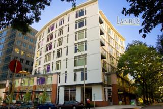 901 8th Ave, Seattle WA  98104-6304 exterior