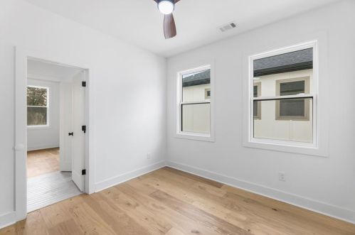 2020 Cambridge Ave, Atlanta GA 30337-1816 exterior