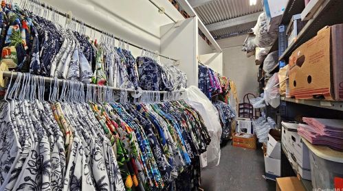 1734 Kahai St, Honolulu HI 96819-3913 exterior