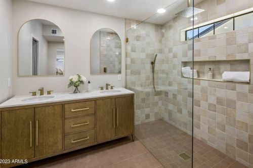 2447 39th Pl, Phoenix AZ  85008-2239 exterior