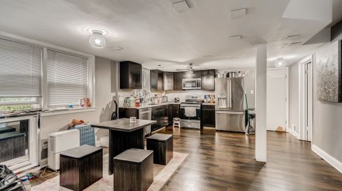 9300 Avers Ave, Chicago IL 60625-6304 exterior