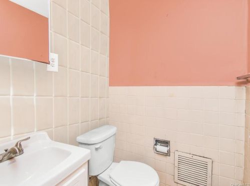 17 Ter Ave, Mount Vernon NY 10550-1814 exterior