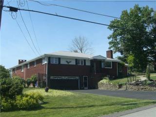 210 Floral Hill Dr, Washington, PA 15301-2933