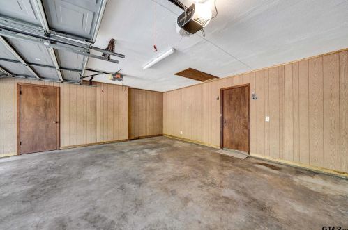 2704 Balsam St, Longview TX 75605-1920 exterior