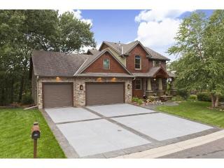 841 Crestview Dr, Saint Paul MN  55119-5879 exterior
