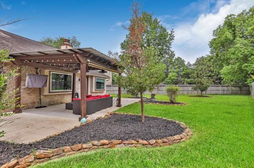 19742 Burle Oaks Ct, Humble TX 77346-1207 exterior