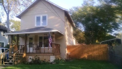 5272 Keyes Dr, Kalamazoo, MI 49004-1569