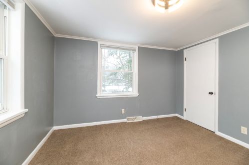 2335 Amherst Ave, Kalamazoo MI  49008-3937 exterior