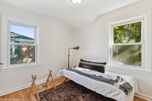 3942 Melvina Ave, Chicago IL 60638-4304 exterior