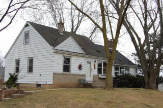 270 112th St, Milwaukee WI  53226-4119 exterior