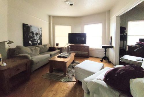 808 31st St, Milwaukee, WI 53215-1220