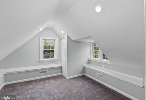 4305 Shoemaker Rd, Huntingdon Valley PA 19006-1711 exterior