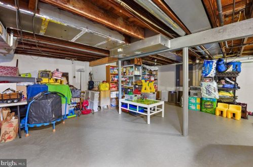 201 School Ln, Media PA 19064-2537 exterior