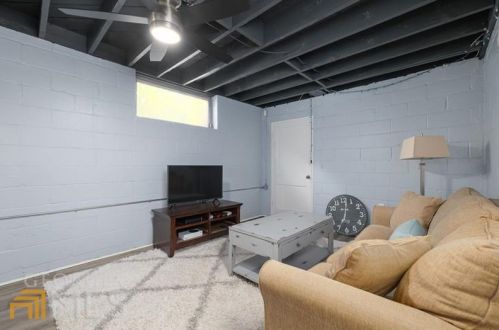 1630 Clifton Rd, Atlanta GA 30329-4019 exterior