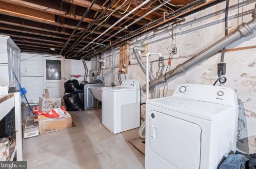 247 Ross St, Lancaster PA 17602-1940 exterior