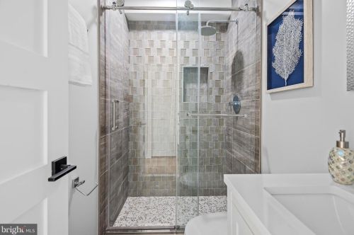 1551 4th St, Washington DC  20001-1905 exterior