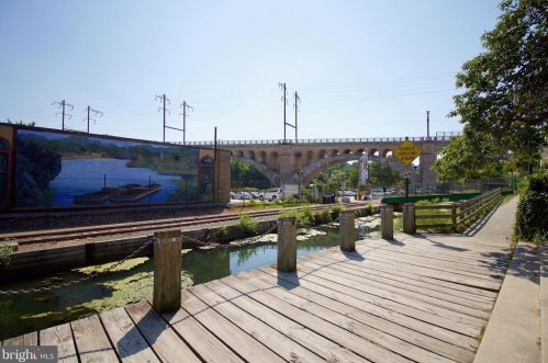 182 Gay St, Philadelphia PA  19128-4800 exterior