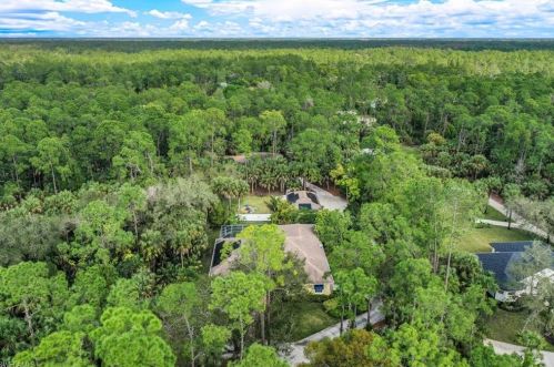 4581 7 Ave, Naples FL 34117-4154 exterior