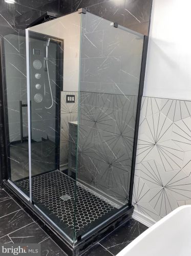 2010 Cheltenham Ave, Philadelphia PA 19120-1001 exterior