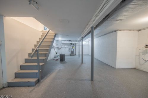 451 River Rd, Rahway NJ  07065-4203 exterior