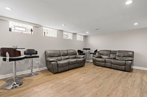 9557 La Salle St, Chicago IL  60628-1327 exterior