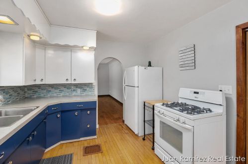 2533 Philo Ave, Meskegon MI 49441-1229 exterior