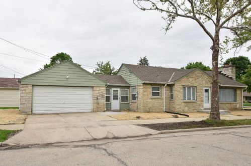 8400 Chambers St, Milwaukee WI  53222-4740 exterior