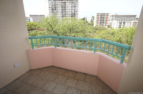 1080 Ala Napunani St, Honolulu HI 96818-1783 exterior