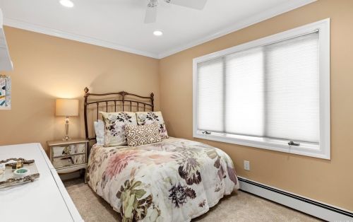 48 Cedar Rdg Ln, Huntington Station NY 11746-7941 exterior