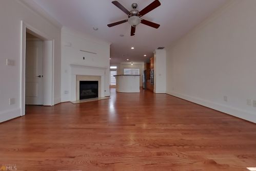 2765 Durham Dr, Atlanta GA  30319-3673 exterior