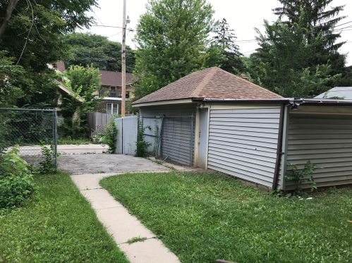 2413 41st St, Milwaukee WI  53210-2933 exterior