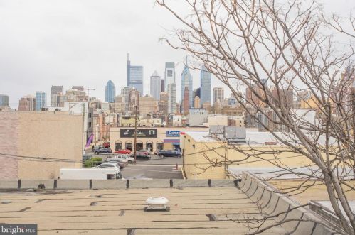 1709 Ellsworth St, Philadelphia PA 19146-3011 exterior