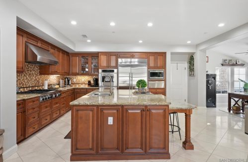 11243 Deprise Cv, San Diego CA 92131-4252 exterior