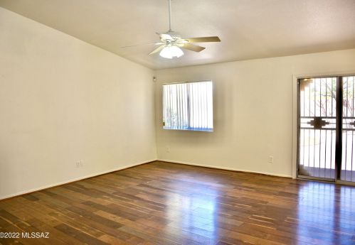 9789 Paseo Del Tornasol, Tucson AZ 85747-5015 exterior