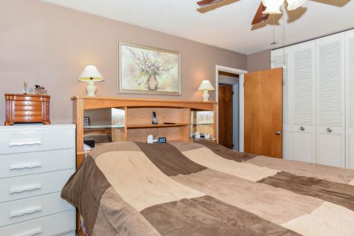 87 Baseline Rd, Plainwell MI 49080-9549 exterior