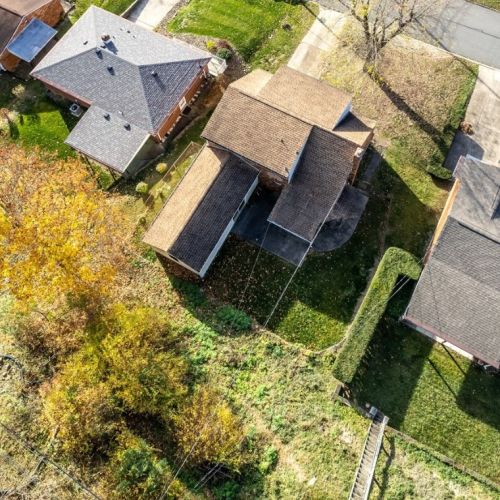 1717 Sillview Dr, Pittsburgh PA 15243-1558 exterior