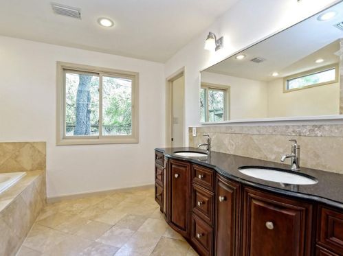 4605 Cliffstone Cv, Austin TX exterior