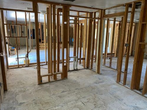 1403 25 St, Naples FL 34120-1842 exterior