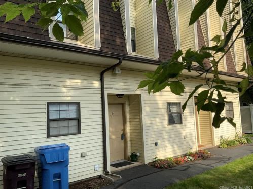 268 Lawlor St, New Britain CT 06051-1156 exterior