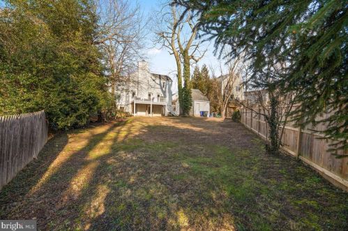 8904 1st Ave, Silver Spring MD 20912-4654 exterior