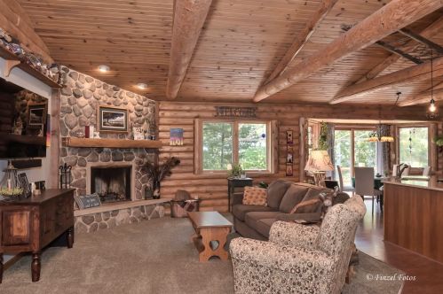 14815 Lilac Ln, Bull Valley IL exterior