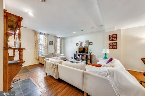 1768 T St, Washington DC 20009-7101 exterior