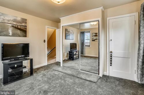 2905 Carlton Ave, Washington DC 20018-2615 exterior