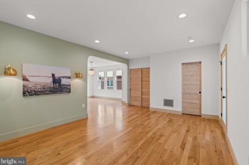 8 Narberth Ter, Camden NJ  08108-1017 exterior