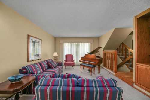 1441 Colleen Ave, Saint Paul MN 55112-1939 exterior